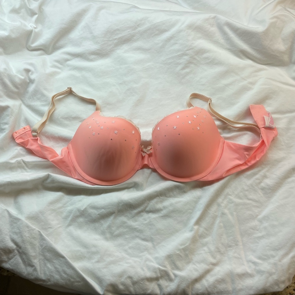 Victoria Secret push-up Demi